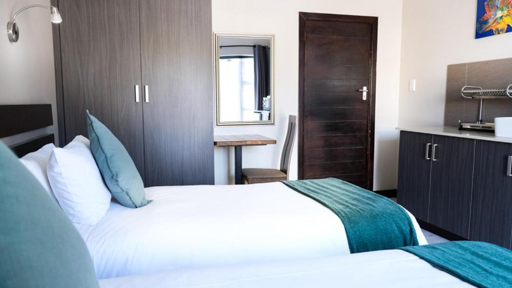 Nahoon Eco Lodge on Mackenzie East London Buitenkant foto